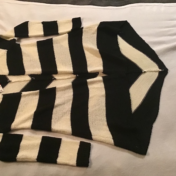 Style &Co long black and off white cardigan - Picture 4 of 7